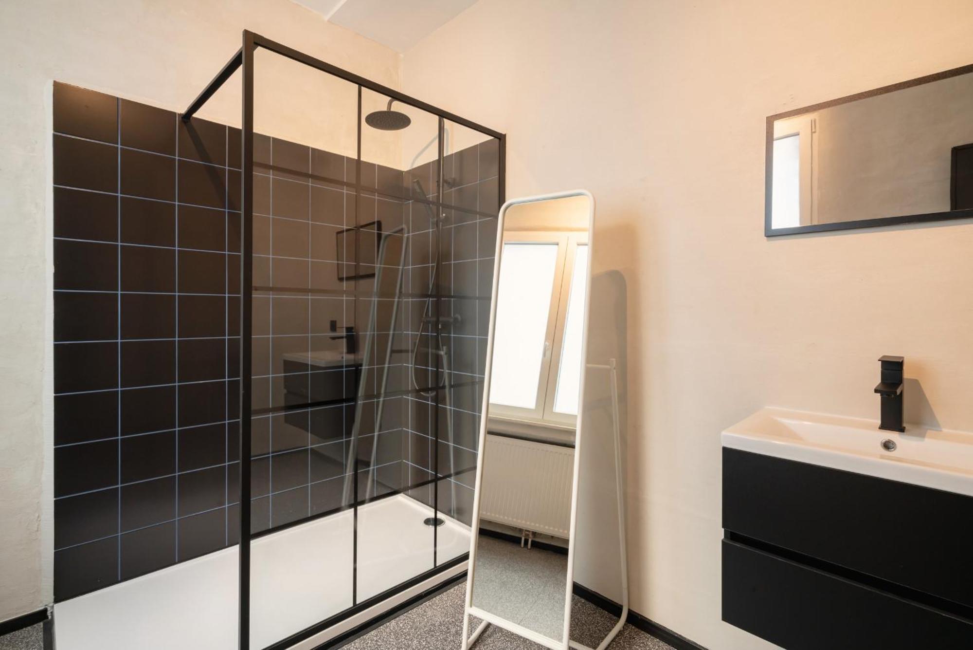 Antwerp City Center Two-Bedroom Apartments Экстерьер фото
