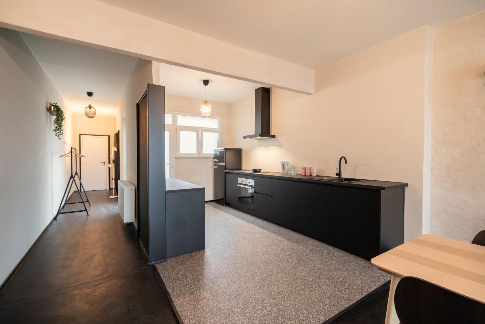 Antwerp City Center Two-Bedroom Apartments Экстерьер фото